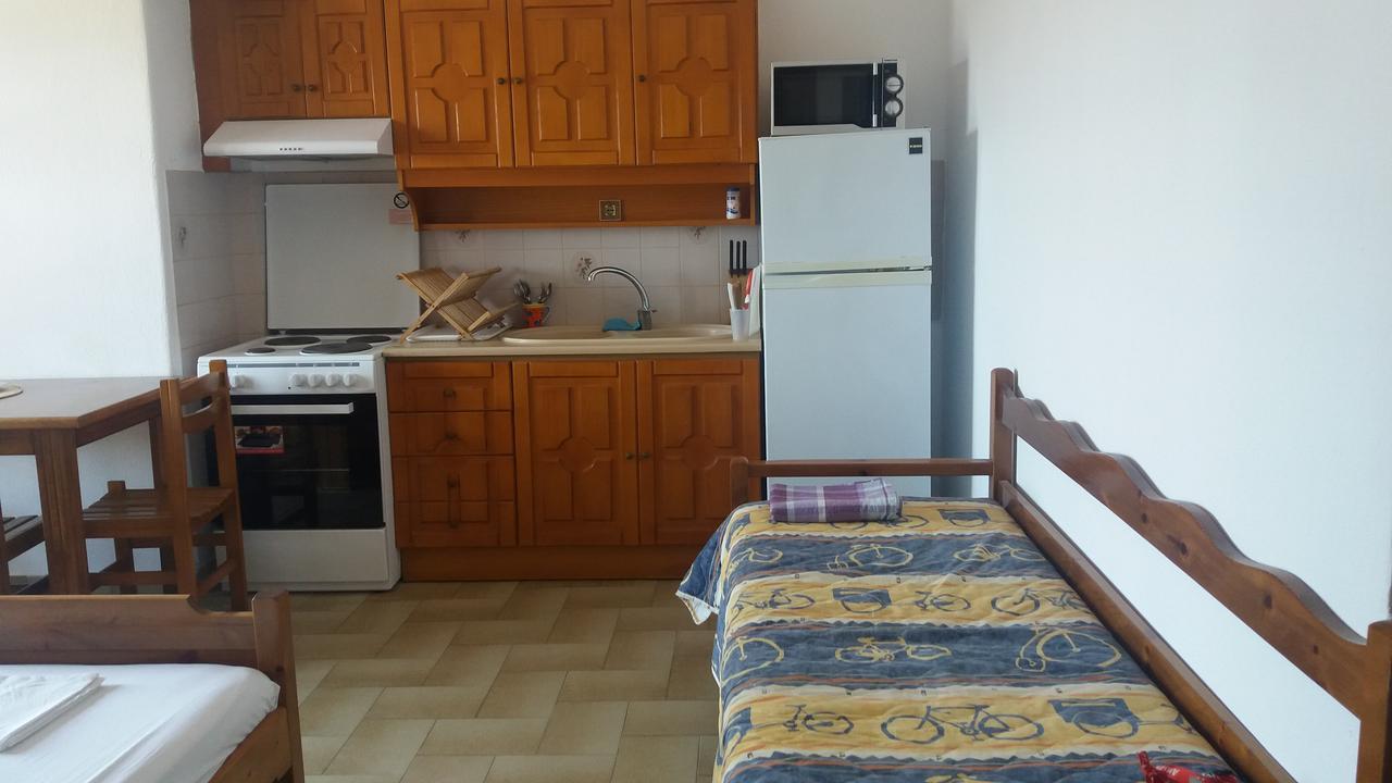House Kosmas On The Beach Сарти Экстерьер фото