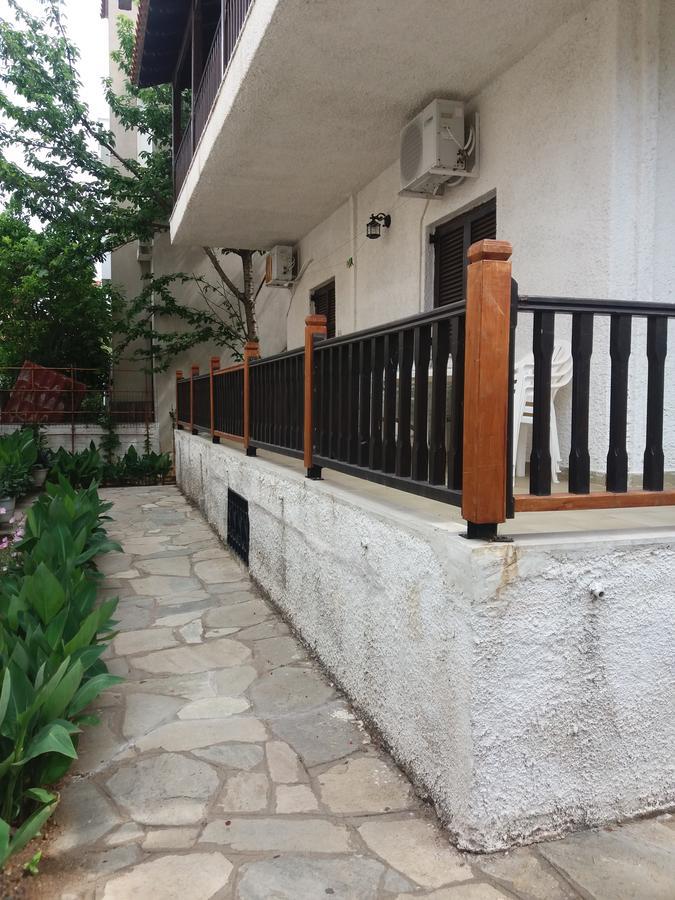 House Kosmas On The Beach Сарти Экстерьер фото