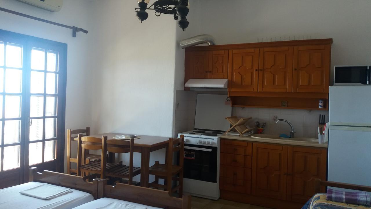 House Kosmas On The Beach Сарти Экстерьер фото